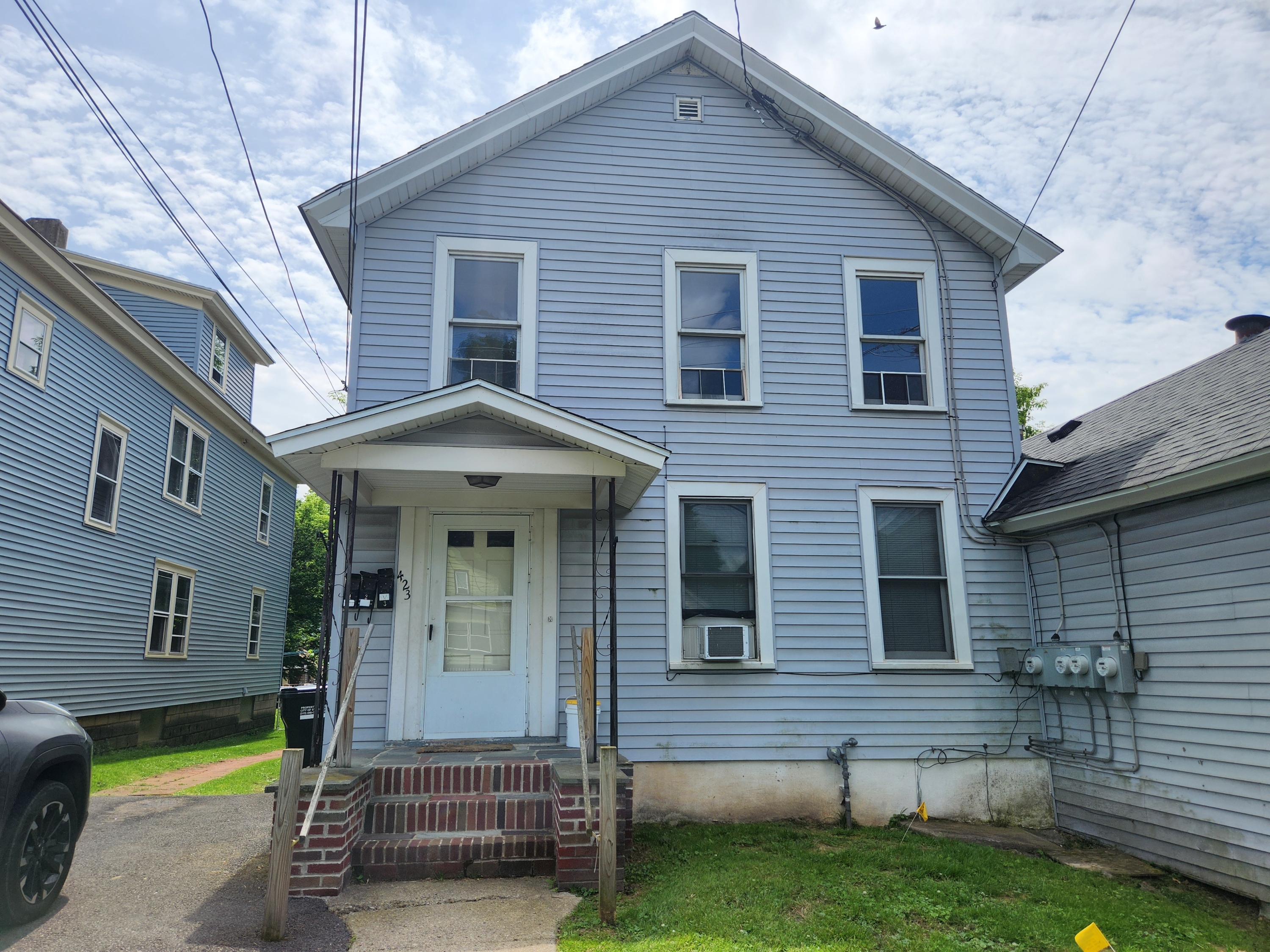 423 Schuyler Street - 2